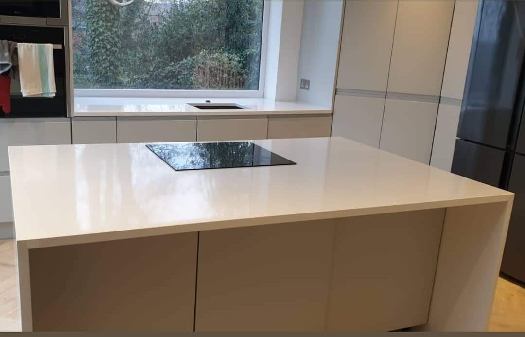 Blat Quartz Alb Imaculat