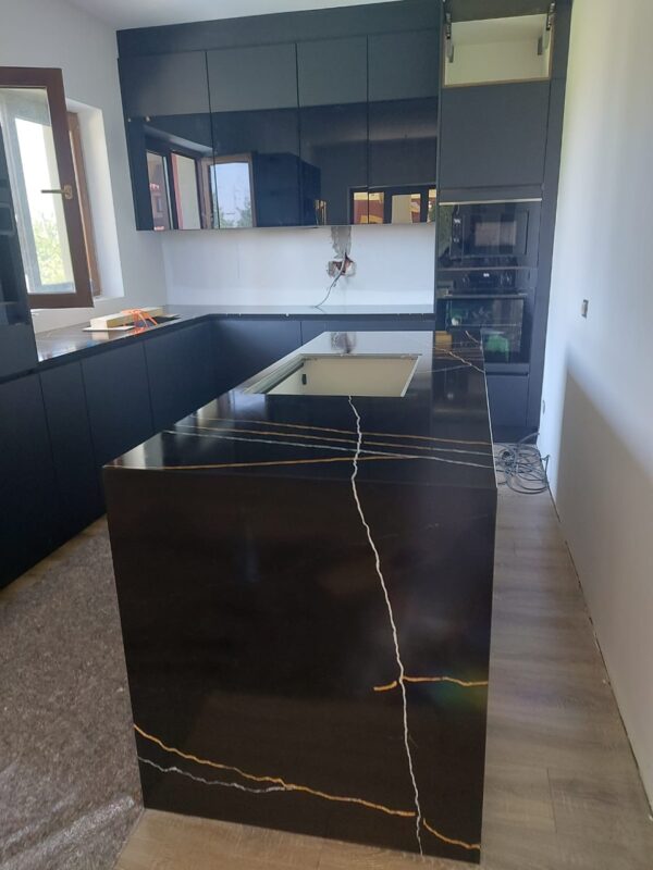 Blat Quartz Sahara Noir
