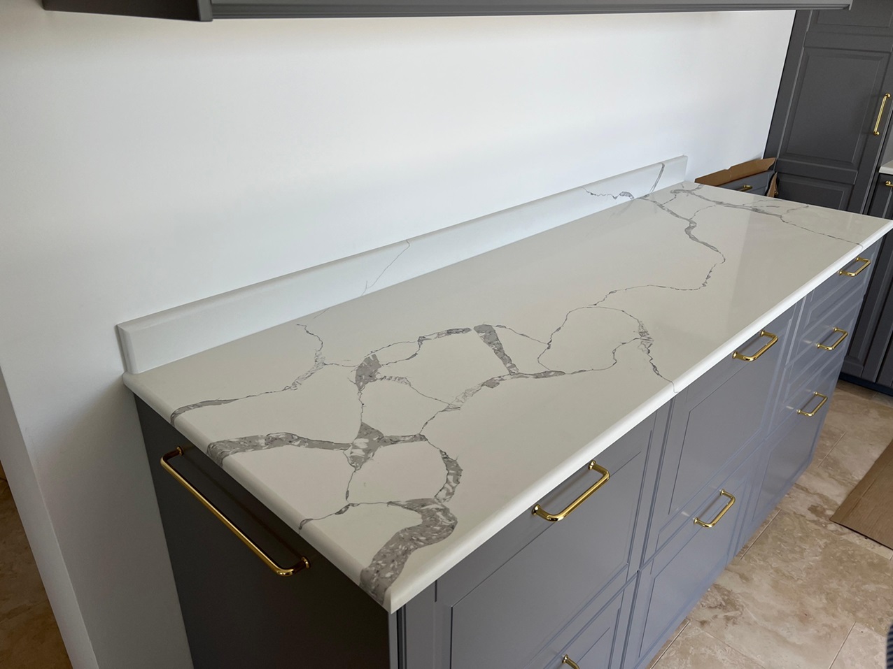 Blat Quartz Statuario