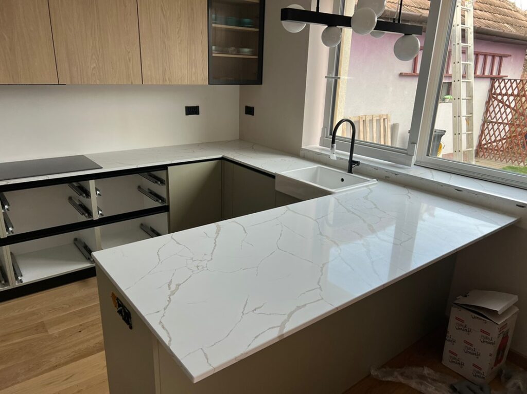 Blat Quartz Calacatta Oro