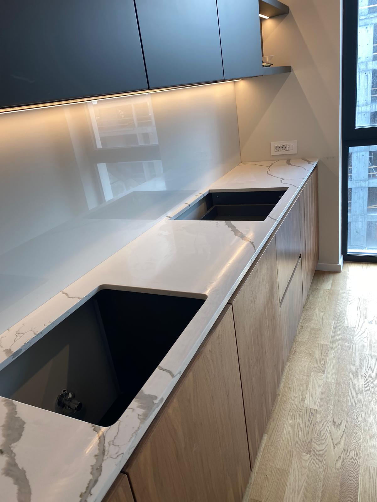 Blaturi Quartz Interior Premium