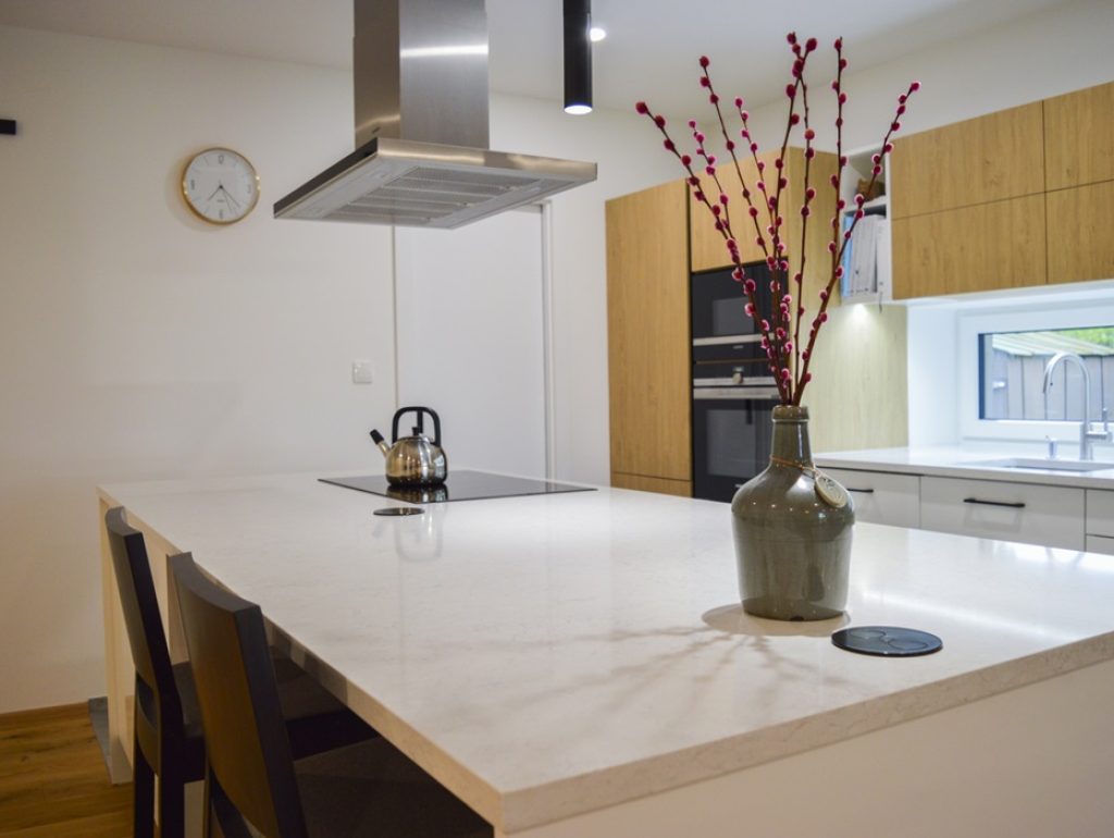 Blat Insula Quartz Noble Arco